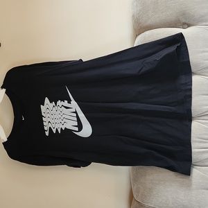 Nike mens tshirt
